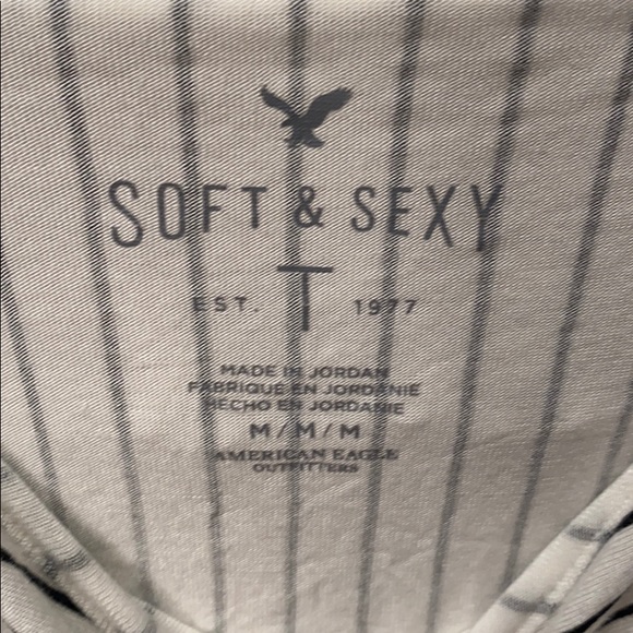 Cold Shoulder Ruffle Accent Top - Picture 3 of 4